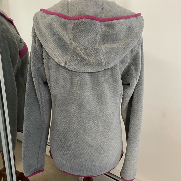 Patagonia sweatshirt with hood grey and pink Sz.Lg. - Picture 4 of 5